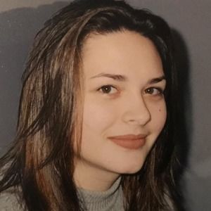 Meet your Posher, Holly